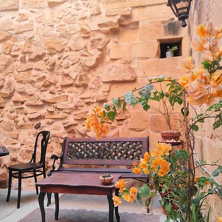 Intothegreen - Art House On Gozo