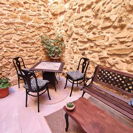 Intothegreen - Art House On Gozo Xewkija