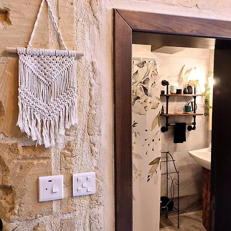 Intothegreen - Art House On Gozo *