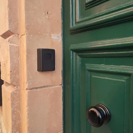 Intothegreen - Art House On Gozo Xewkija